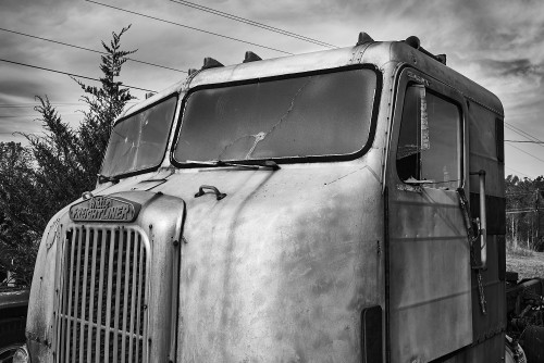 P-L-Duncan-Trucking01.jpg